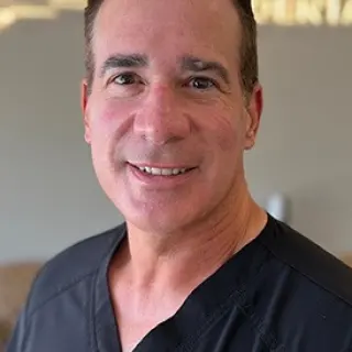 Photo of Dr. Darren Smolkin