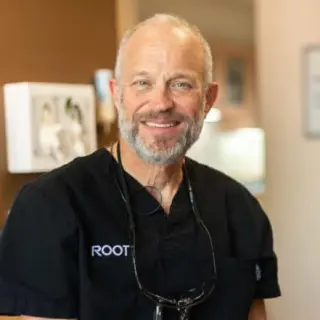 Photo of Dr. Li CONTACT ROOT