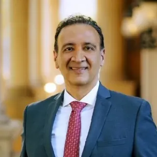 Photo of Dr. Nick Khalilkhani