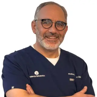 Photo of Dr. Moshe Benarroch