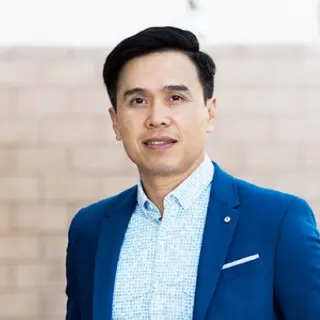 Photo of Dr. Mike Tran