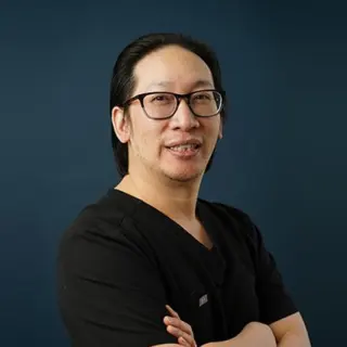 Photo of Dr. Vinh Nguyen, DDS