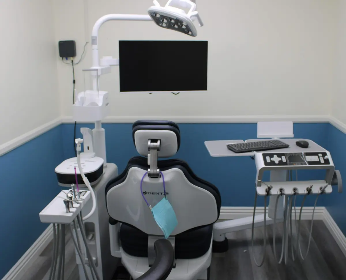 Front entrance of 3nity Dental Group, Diamond Bar, Diamond Bar