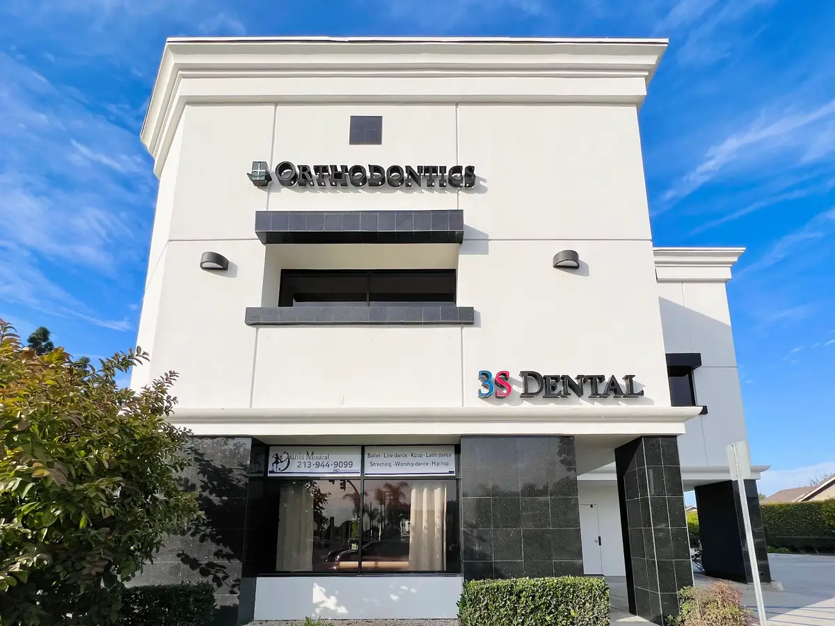 Reception at 3S Dental, Cerritos, Cerritos