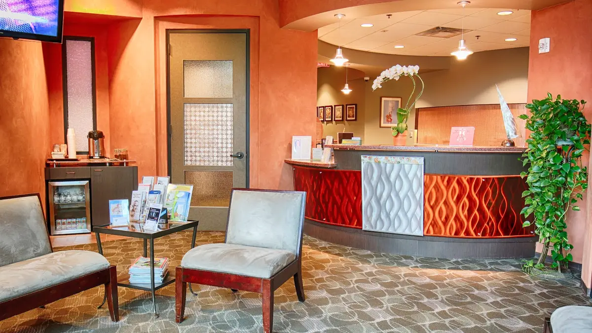 Front entrance of Anna M. Munné, DDS, PA & ASSOCIATES, Museum District, Houston
