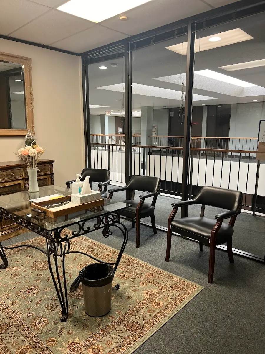 Waiting area at APEX DENTAL ASSOCIATES / JOSEPH S. ORLANDO DDS, Energy Corridor, Houston
