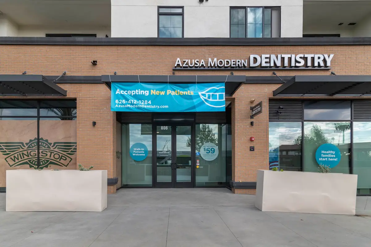 Reception at Azusa Modern Dentistry, Azusa, Azusa