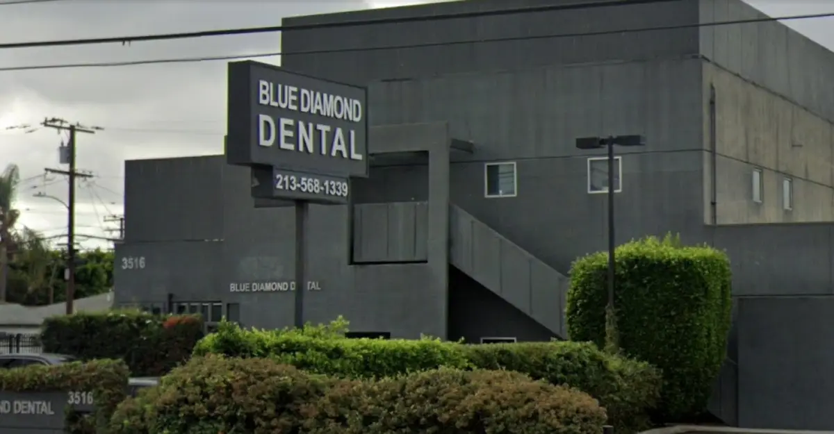 Front entrance of Blue Diamond Dental, Inglewood, Inglewood