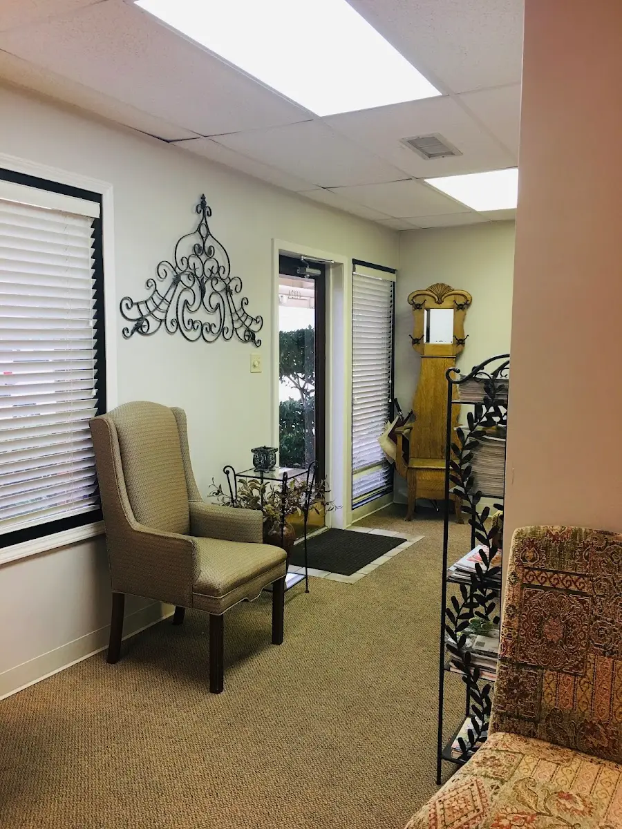 Waiting area at Braden William F DDS, Southeast Houston, Houston