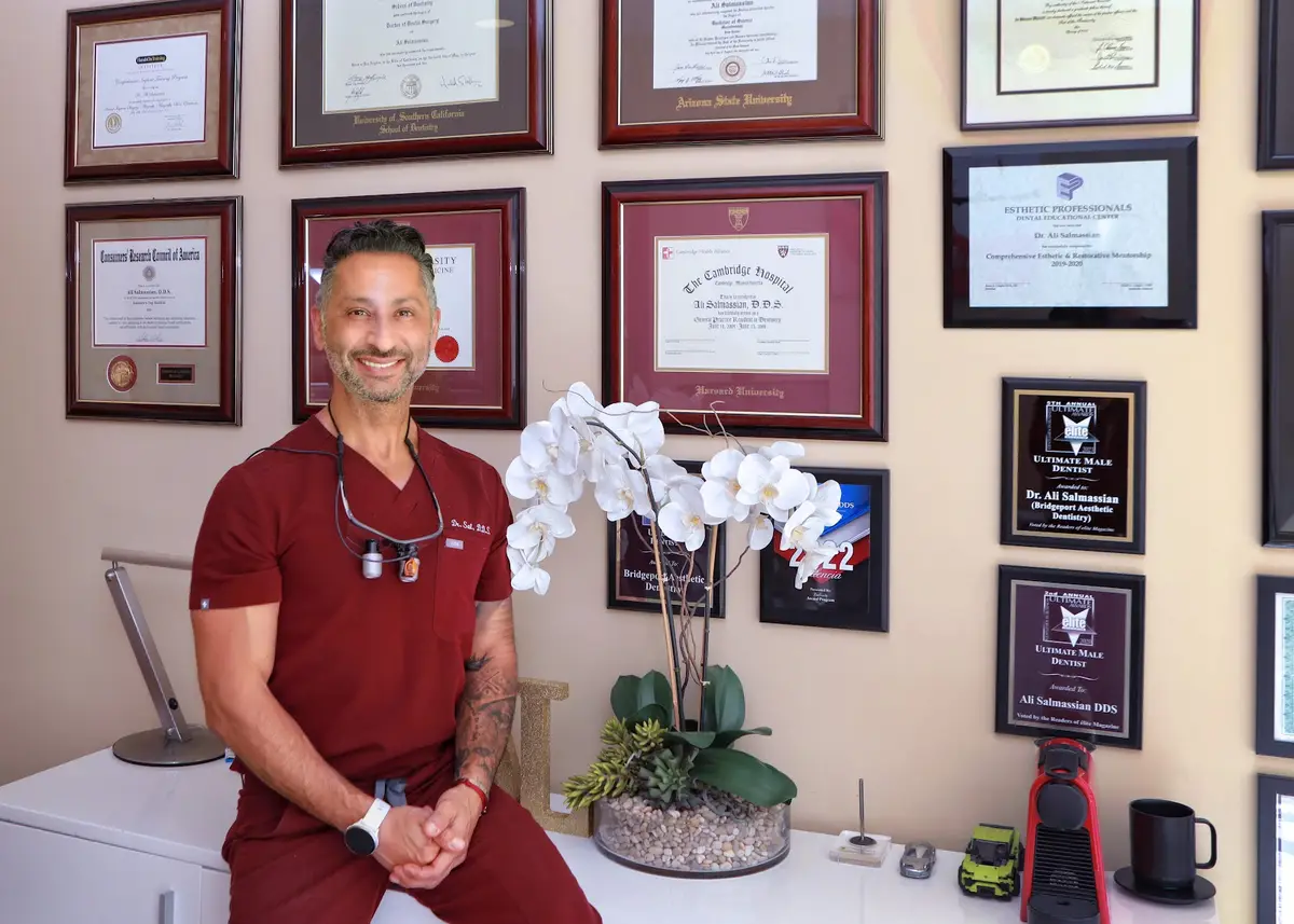 Waiting area at Bridgeport Aesthetic Dentistry - Dr. Ali Salmassian, DDS, Valencia, Valencia