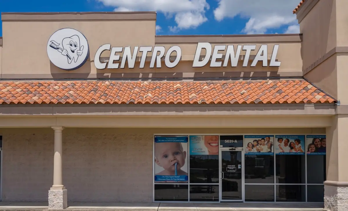 Waiting area at Centro Dental & Implants, Hobby, Houston