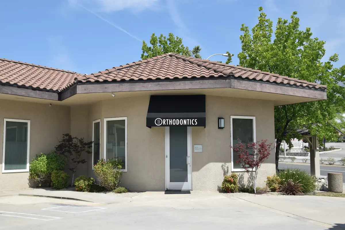 Inside Charles C Low DDS MS Inc, La Canada Flintridge, La Cañada Flintridge