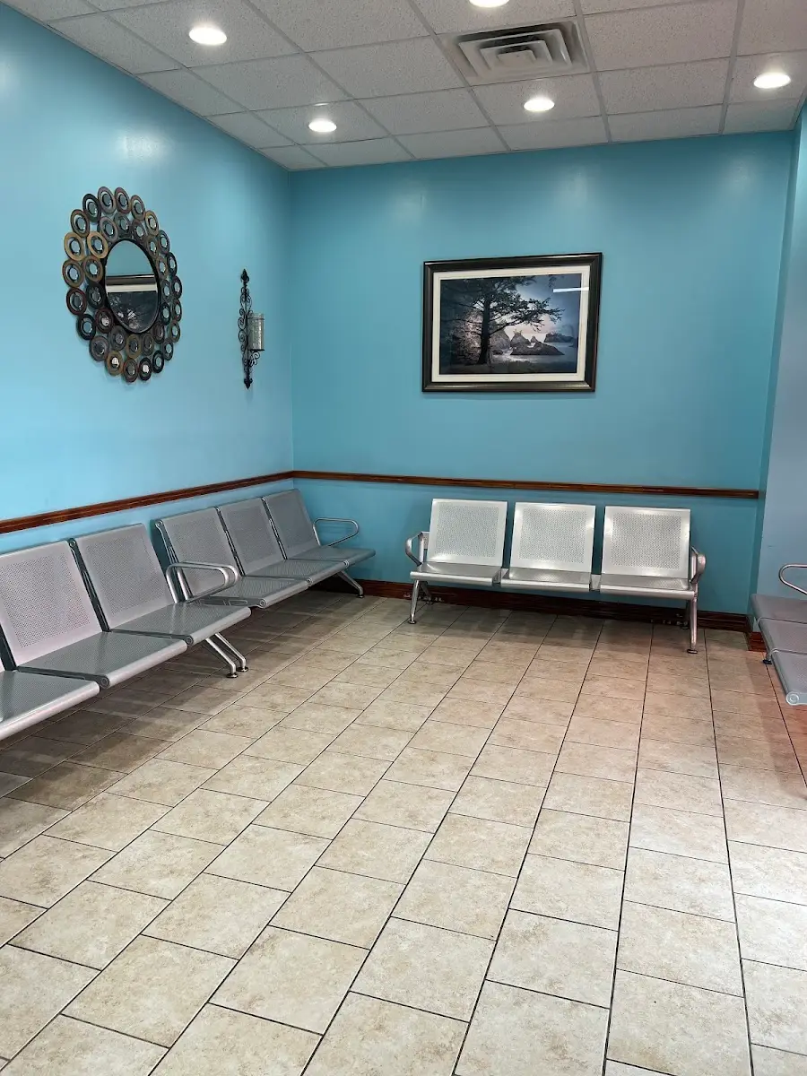 Chairside at Clinica Hispana Familiar, Pleasant Grove, Dallas