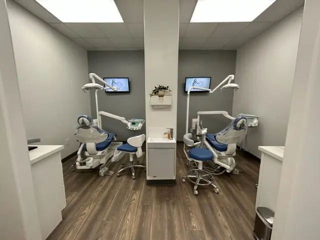 Front entrance of CNC Dental Office, Pomona, Pomona