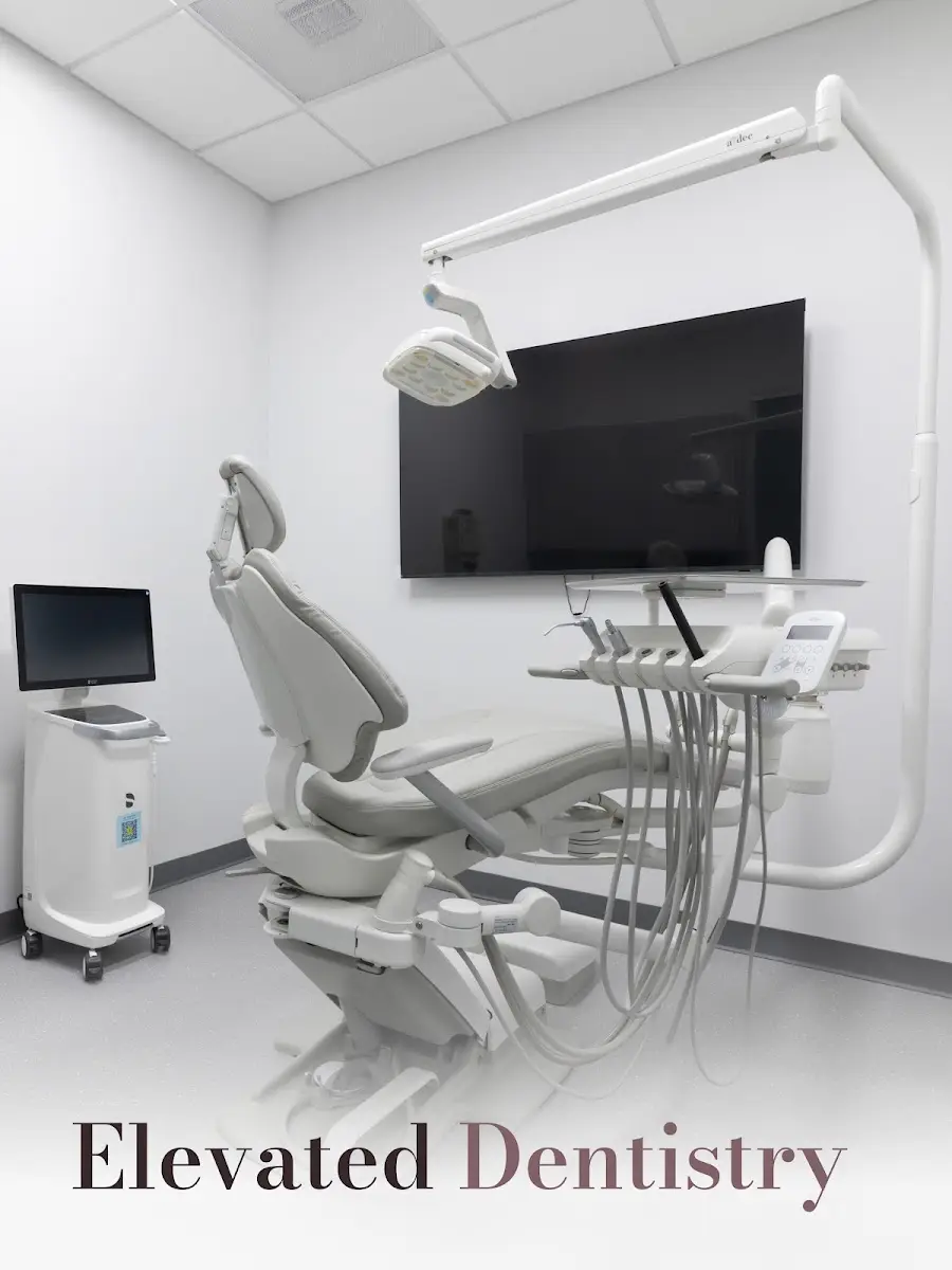 Front entrance of Community Dental Center, Paramount, Paramount