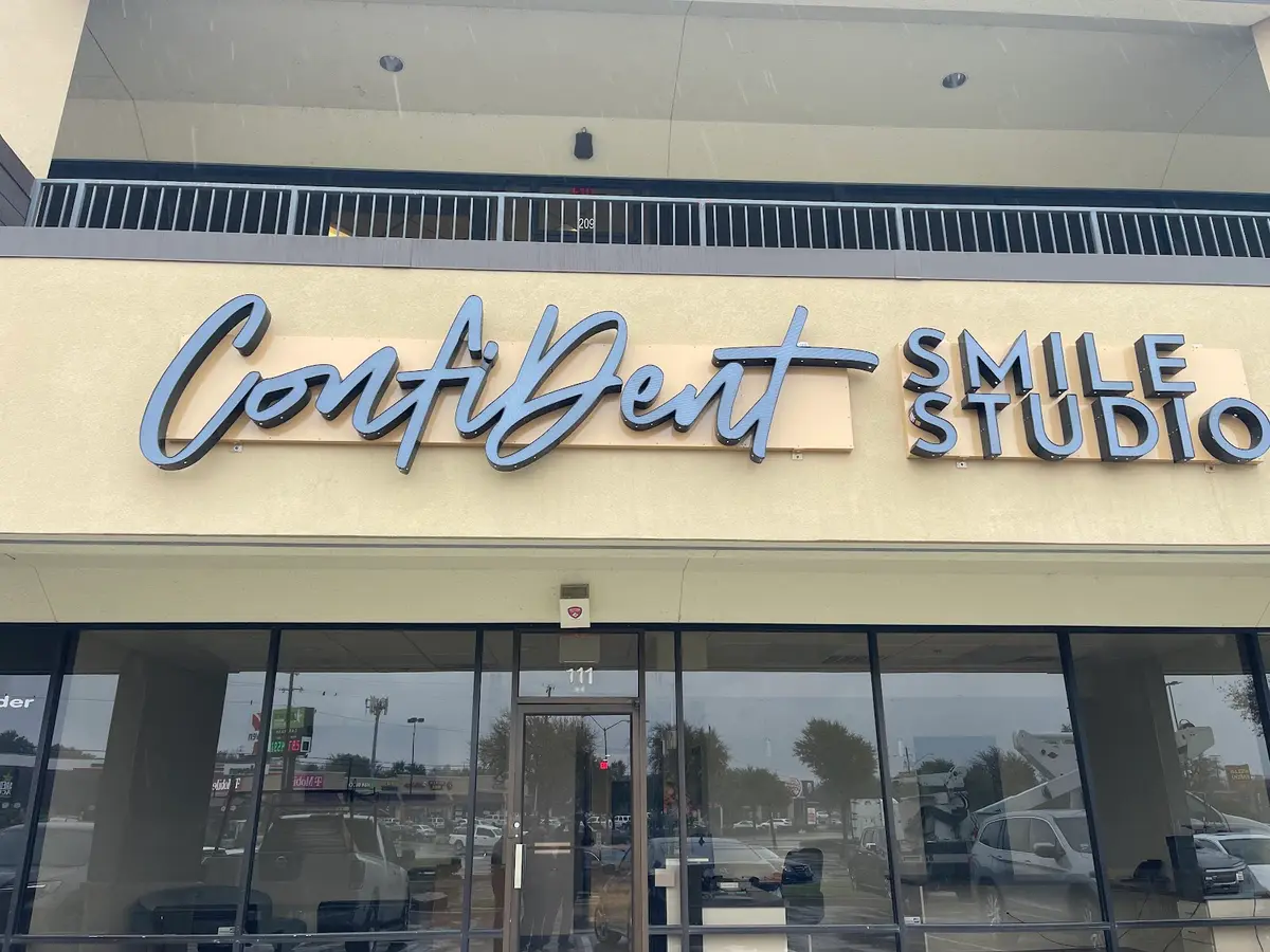 Treatment room at ConfiDent Smile Studio, Lakewood, Dallas