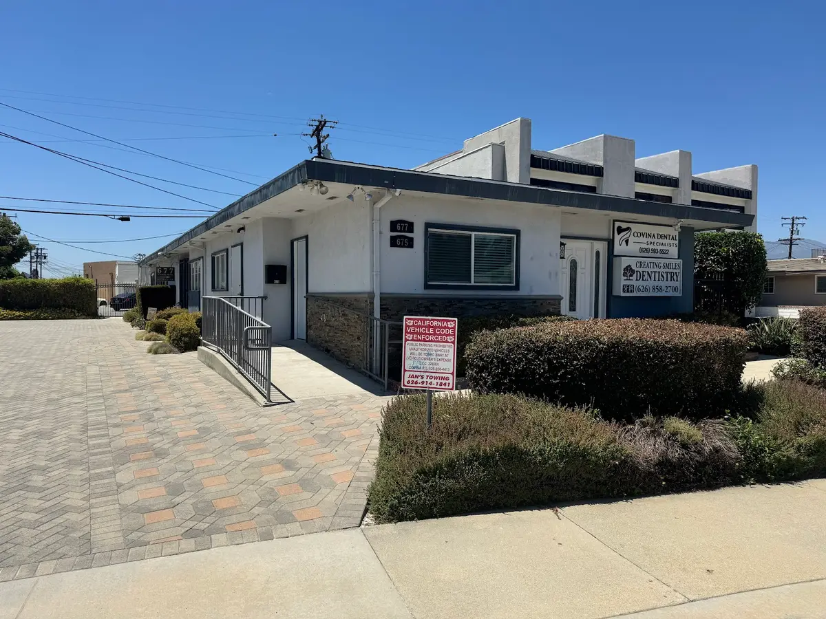 Front entrance of Covina Dental Specialists, Covina, Covina