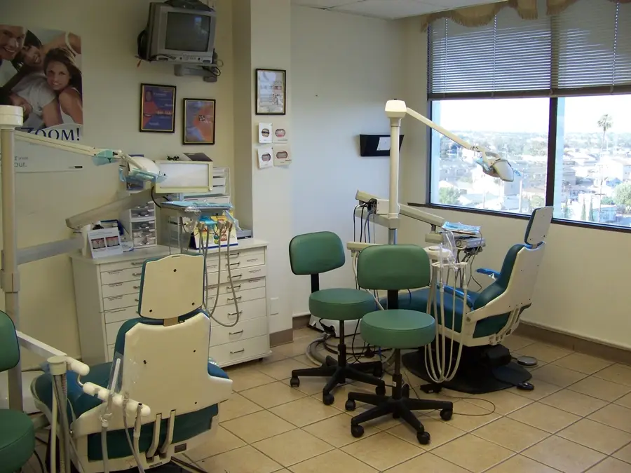 Front entrance of Daily Dental Group, Hawthorne, Hawthorne