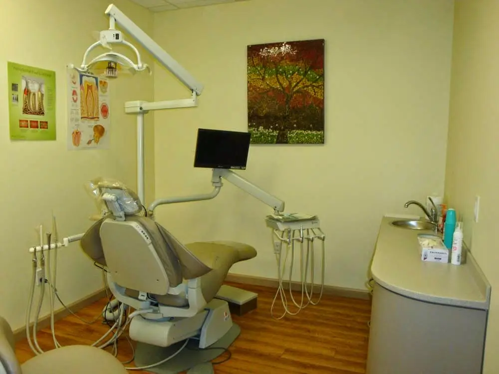 Front entrance of Delicate Art of Dentistry, Ventura, Ventura