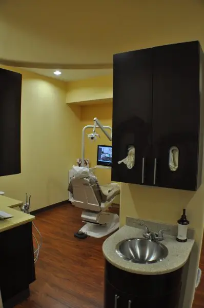 Waiting area at Dental Center of Redondo Beach: Alen Gharibian, DDS, Redondo Beach, Redondo Beach