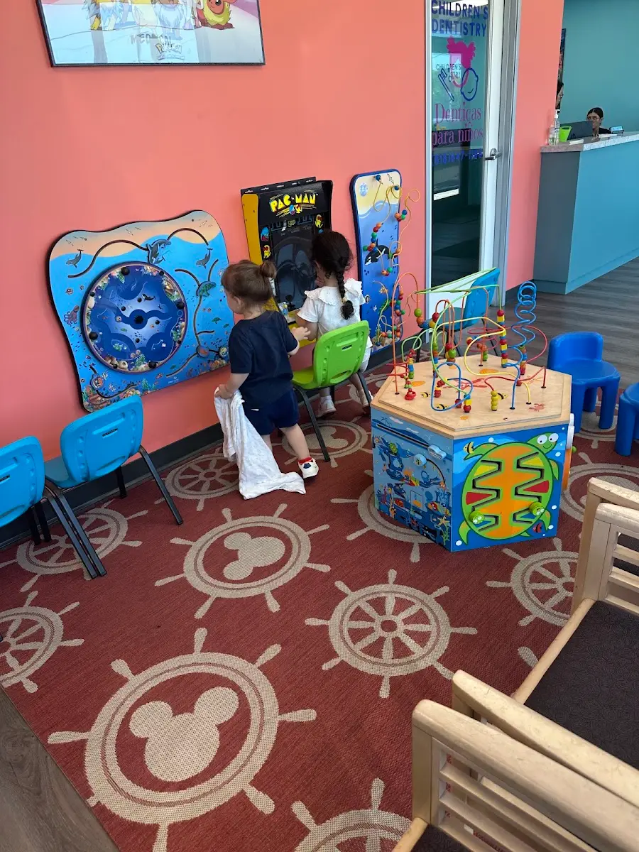 Chairside at Denticas para Ninos, North Hollywood, Los Angeles