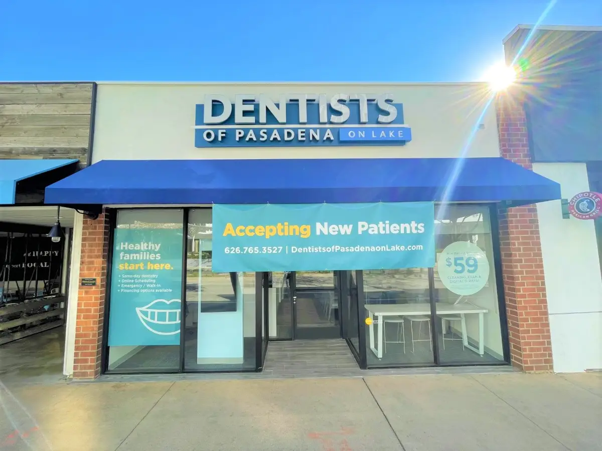 Treatment room at Dentists of Pasadena on Lake, Pasadena, Pasadena