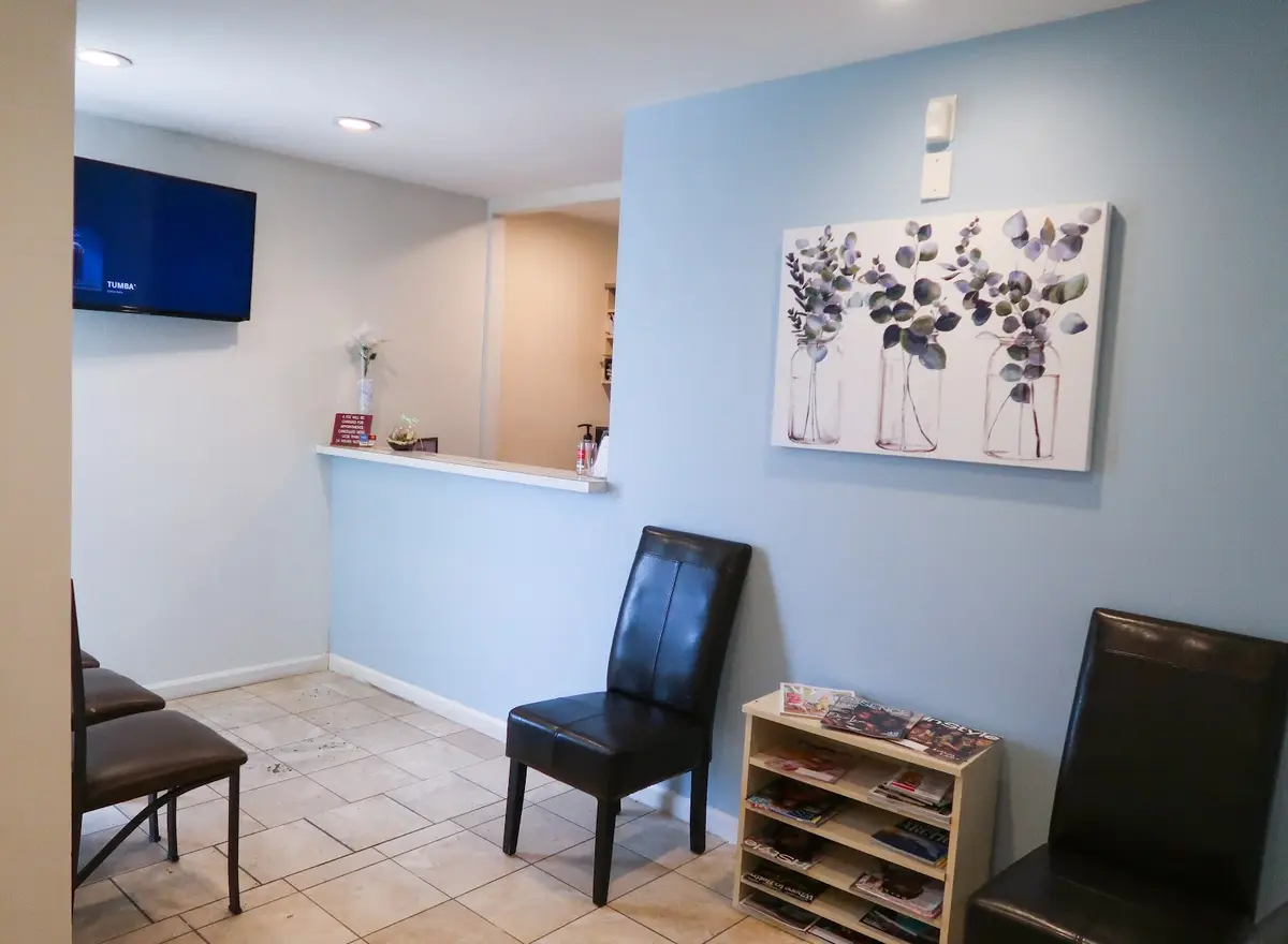 Front entrance of Dr. Adriana Galvan de Barbosa, DDS, Highland Park, Los Angeles