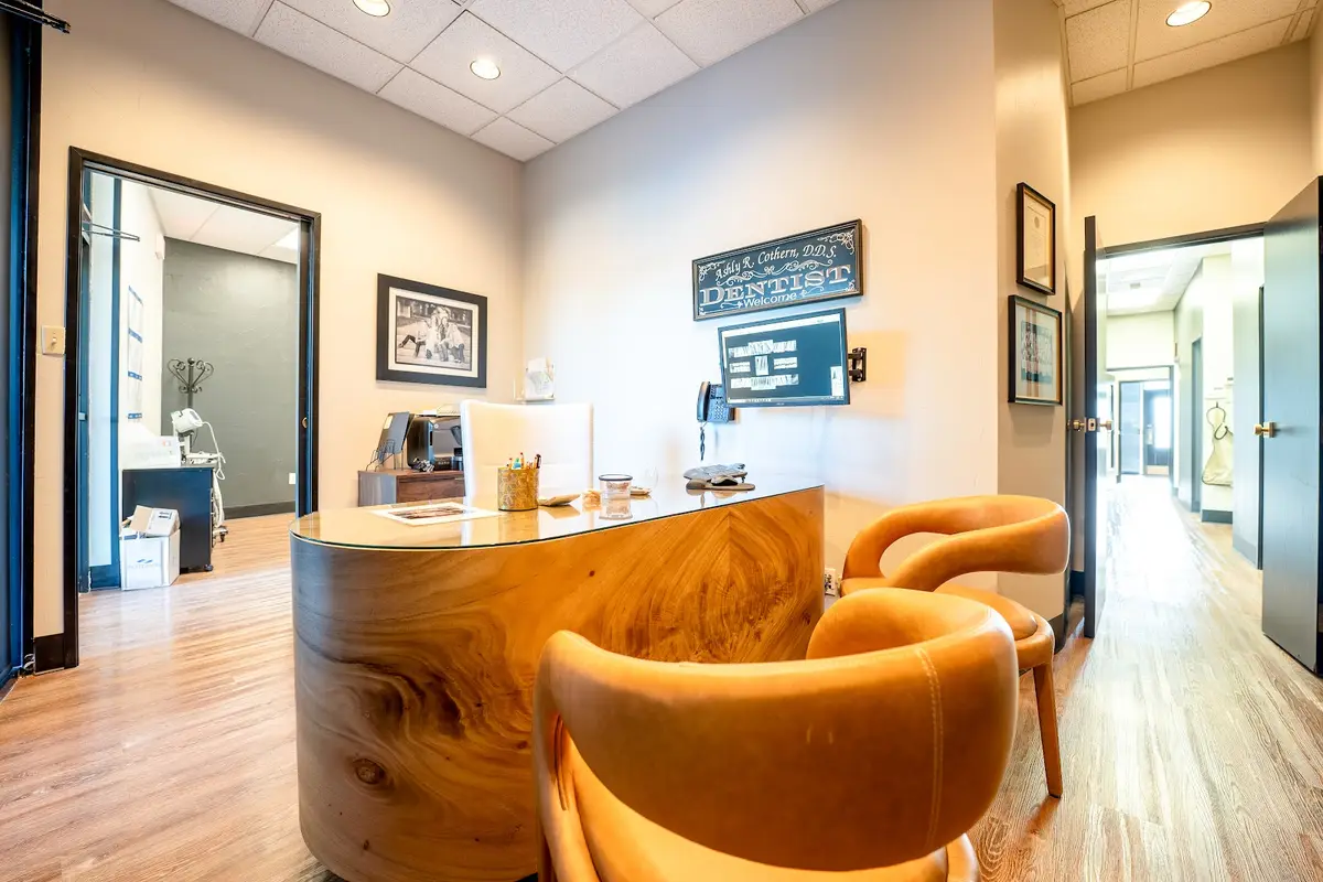 Front entrance of Dr. Amy Schorn, DDS, Vickery Meadow, Dallas