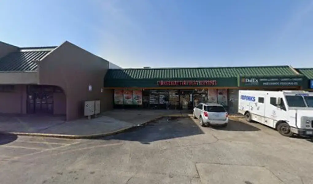 Chairside at Dr. Anthony Taylor Emergency Dentist Fort Worth 24 Hours, Ridglea, Fort Worth