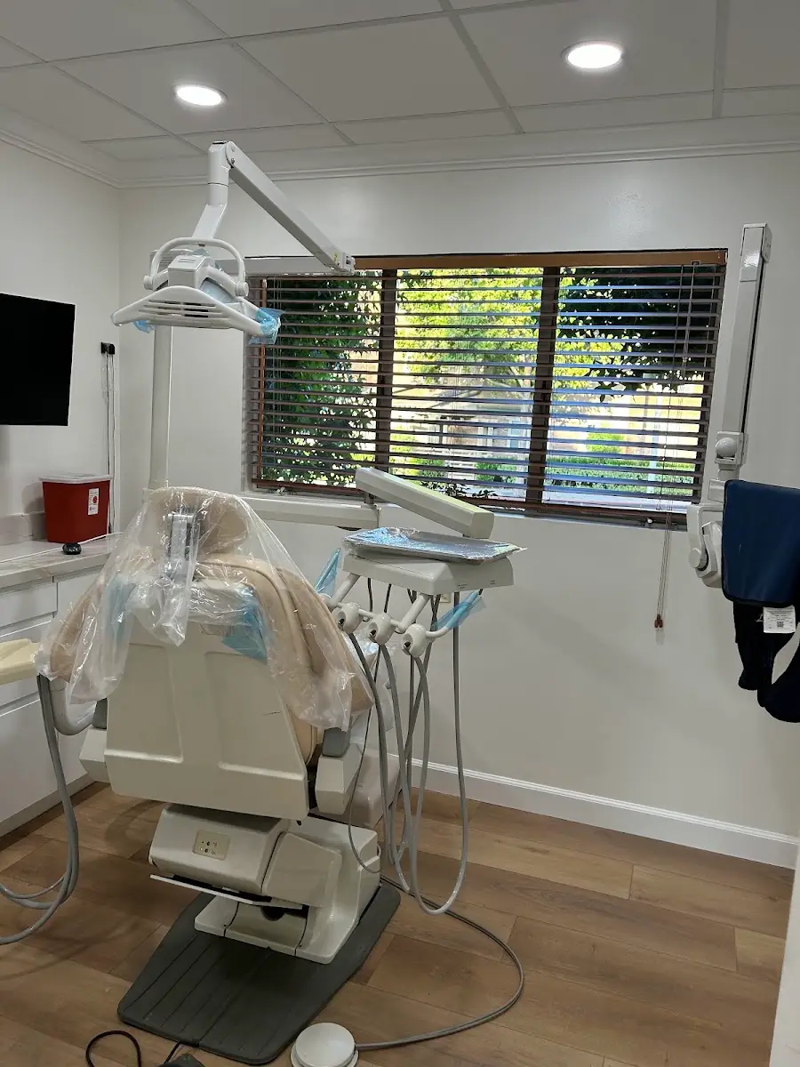Waiting area at Dr. Falamack Zaltash, DDS, Glendora, Glendora