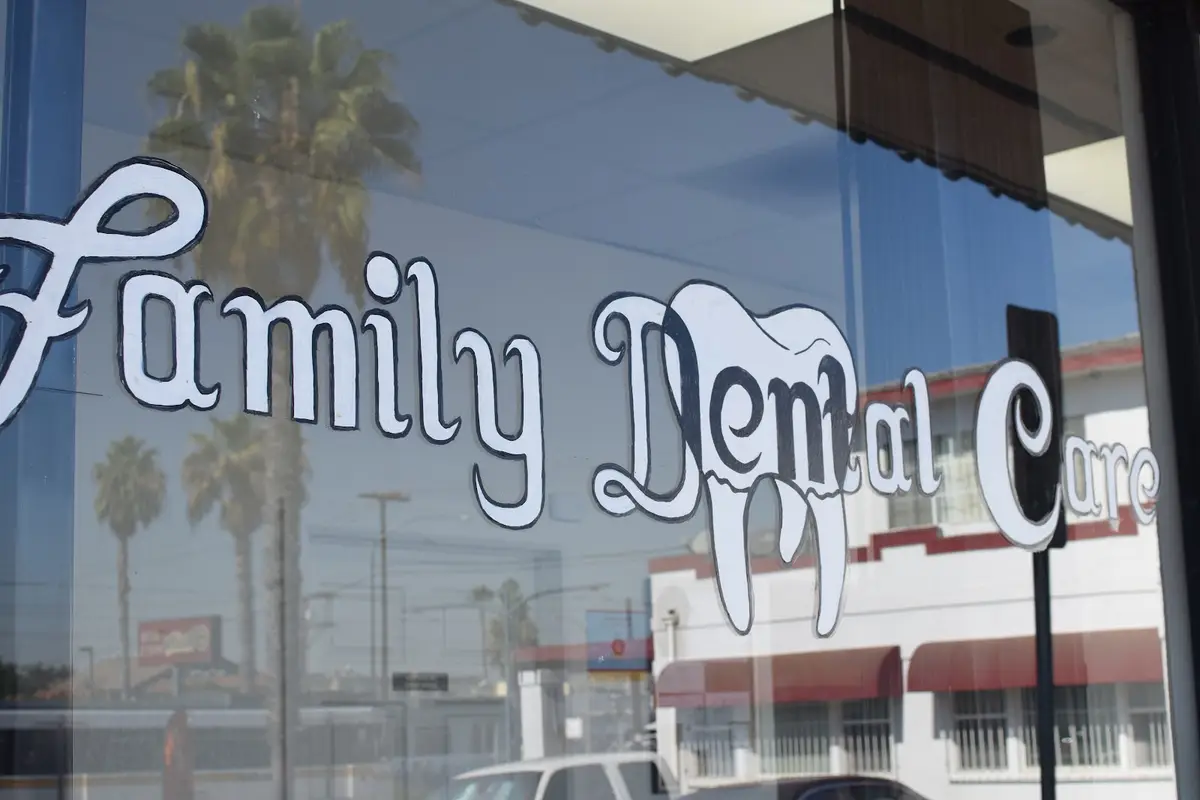 Chairside at Dr. Firoz Hakakha DDS (Family Dental Care) - Long Beach. Implant and General Dentistry, Long Beach, Long Beach