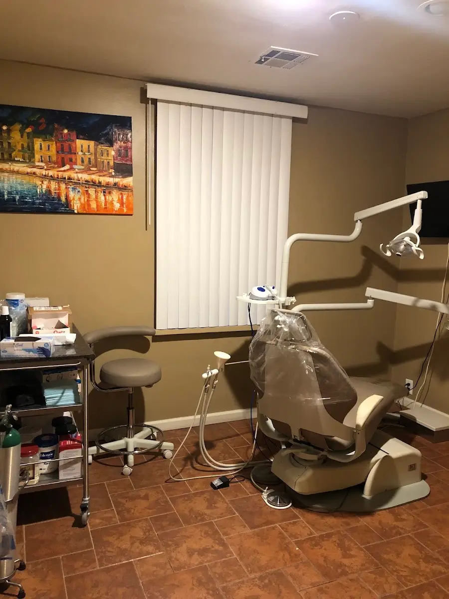 Reception at Dr. Gary Manukyan, DDS, Silver Lake, Los Angeles