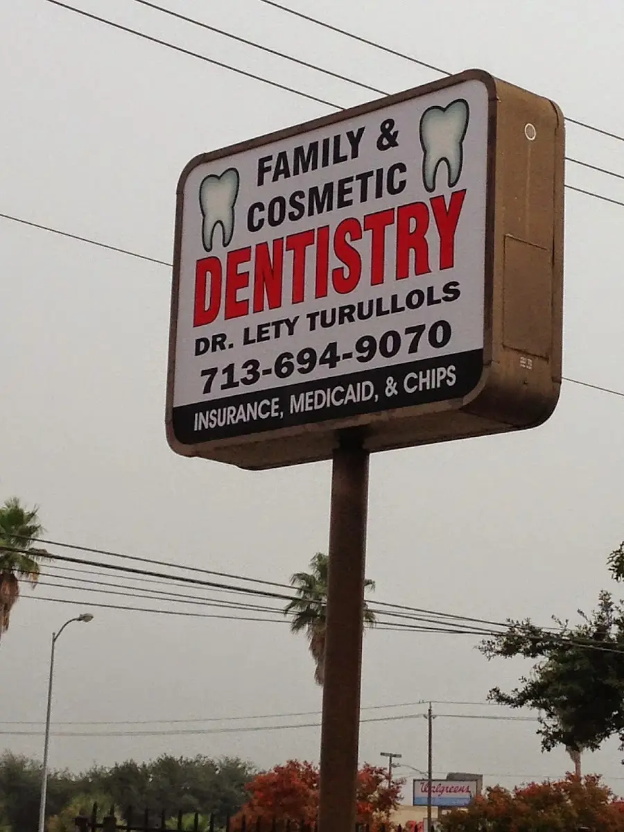 Waiting area at Dr. Leticia Turullols, DDS, Northside Houston, Houston