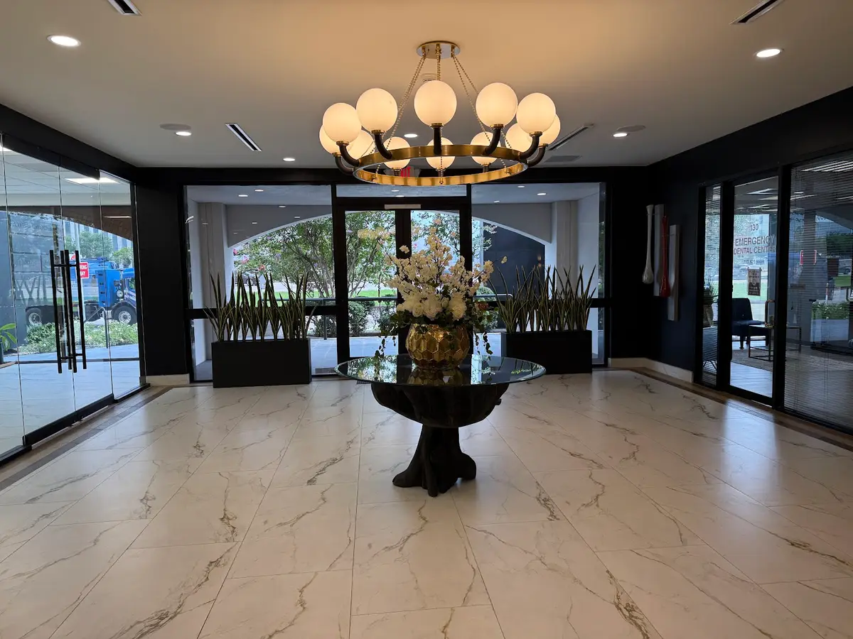 Waiting area at Dr. Luz E. Montoya Nino, DDS, Upper Kirby, Houston