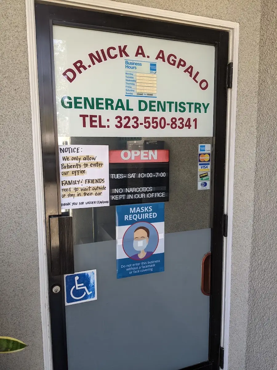 Reception at Dr. Nick Agpalo, DMD, Highland Park, Los Angeles