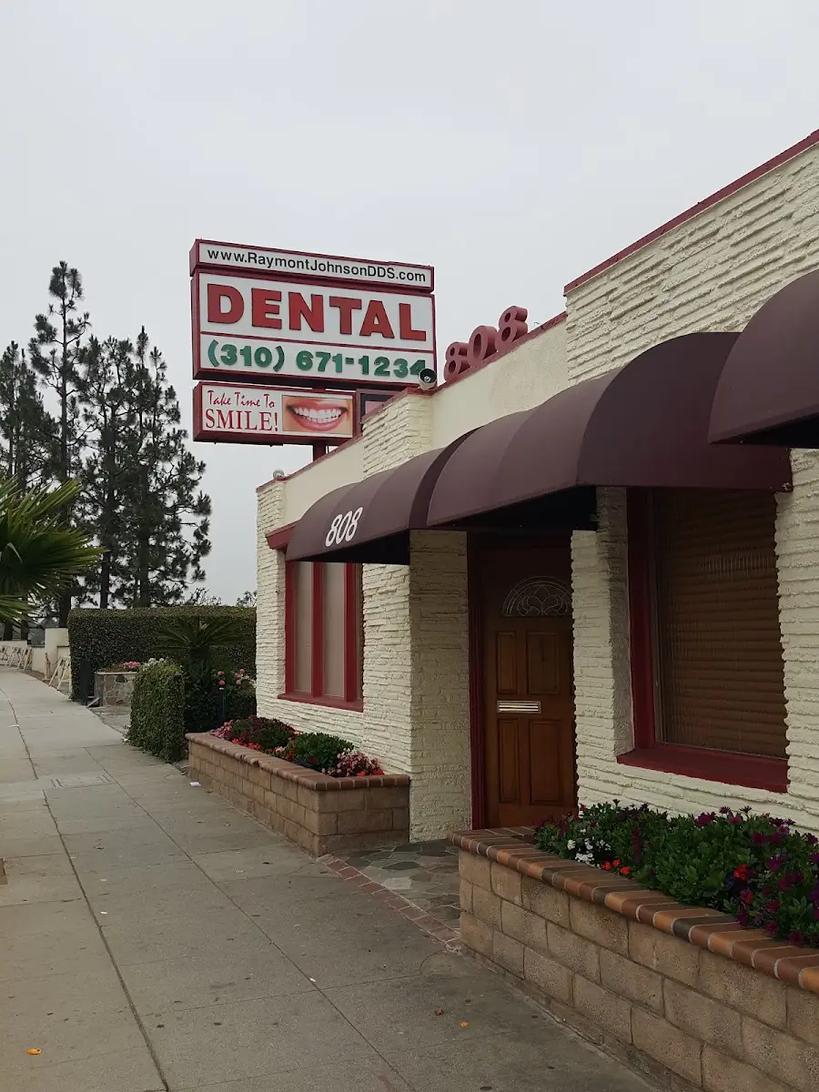 Inside Dr. Raymont H. Johnson Jr, DDS, Inglewood, Inglewood