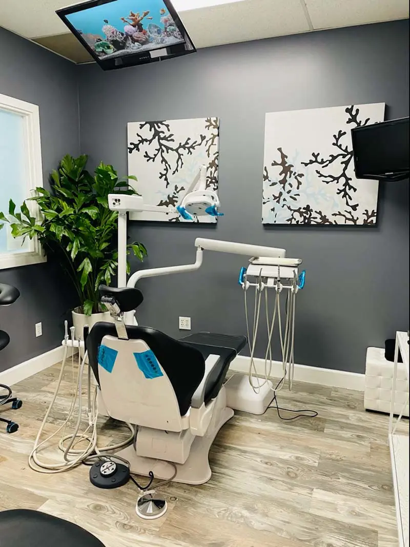 Front entrance of Dr. Shalini Shah DDS & Associates, Huntington Beach, Huntington Beach