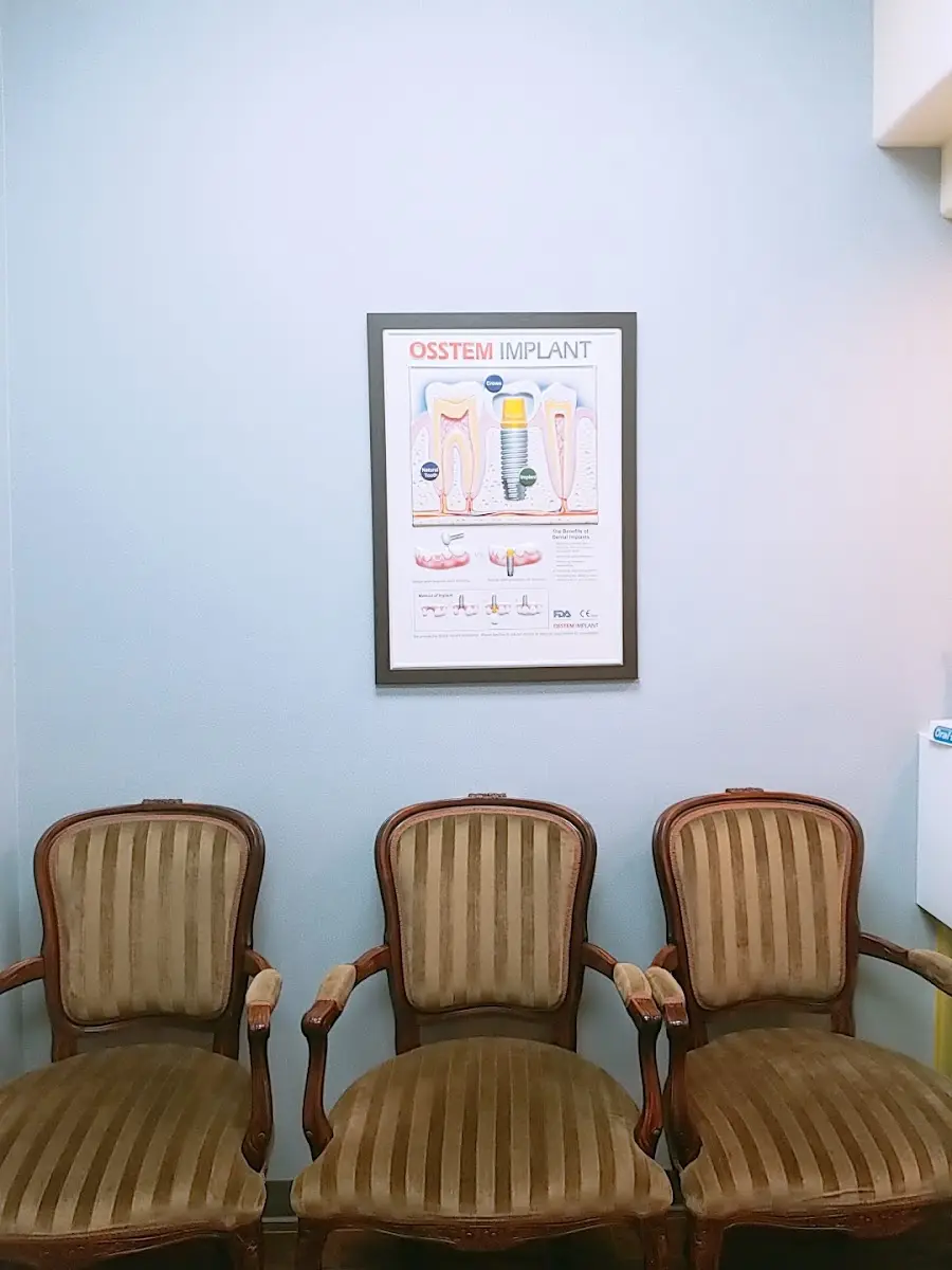 Treatment room at E Dream Dentistry, Koreatown, Los Angeles