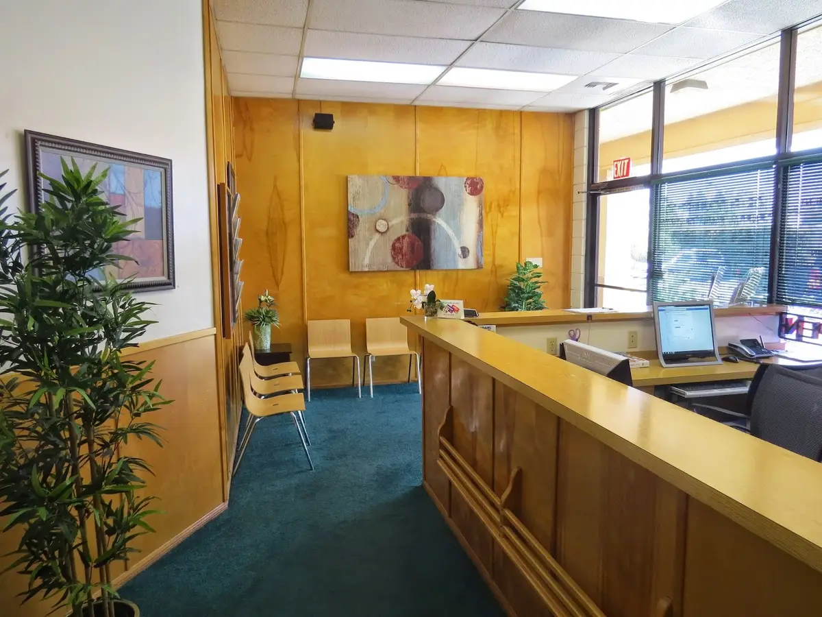 Waiting area at El Camino Dental, Ruben Hurtado DDS, Hawthorne, Hawthorne