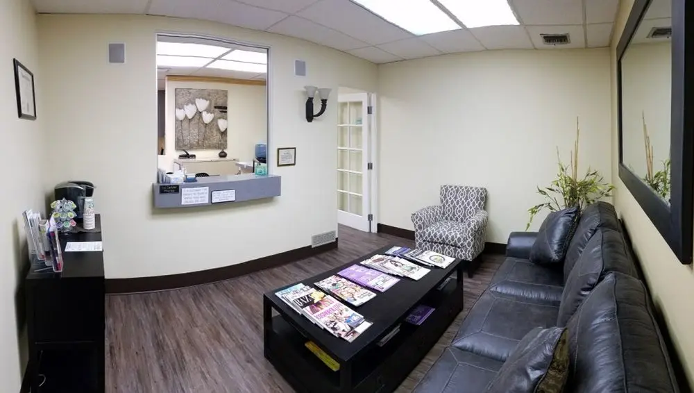 Front entrance of Elite Dental Implant Center, Simi Valley, Simi Valley