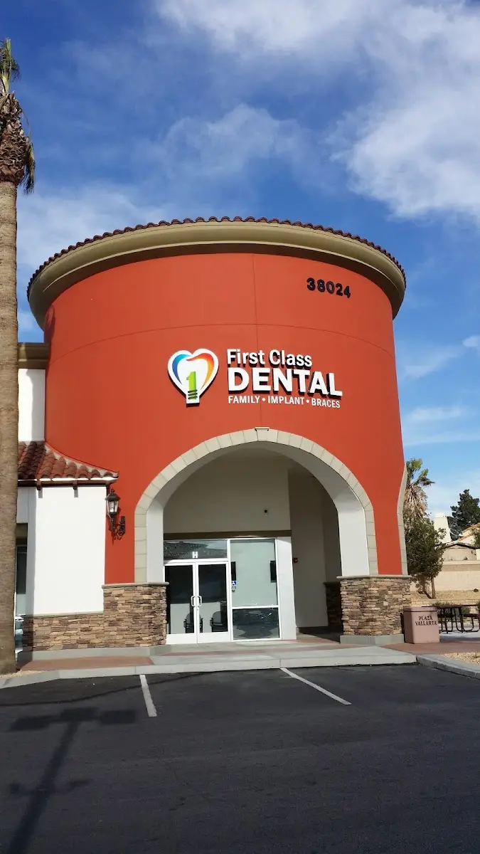 Treatment room at First Class Dental, Palmdale, Palmdale