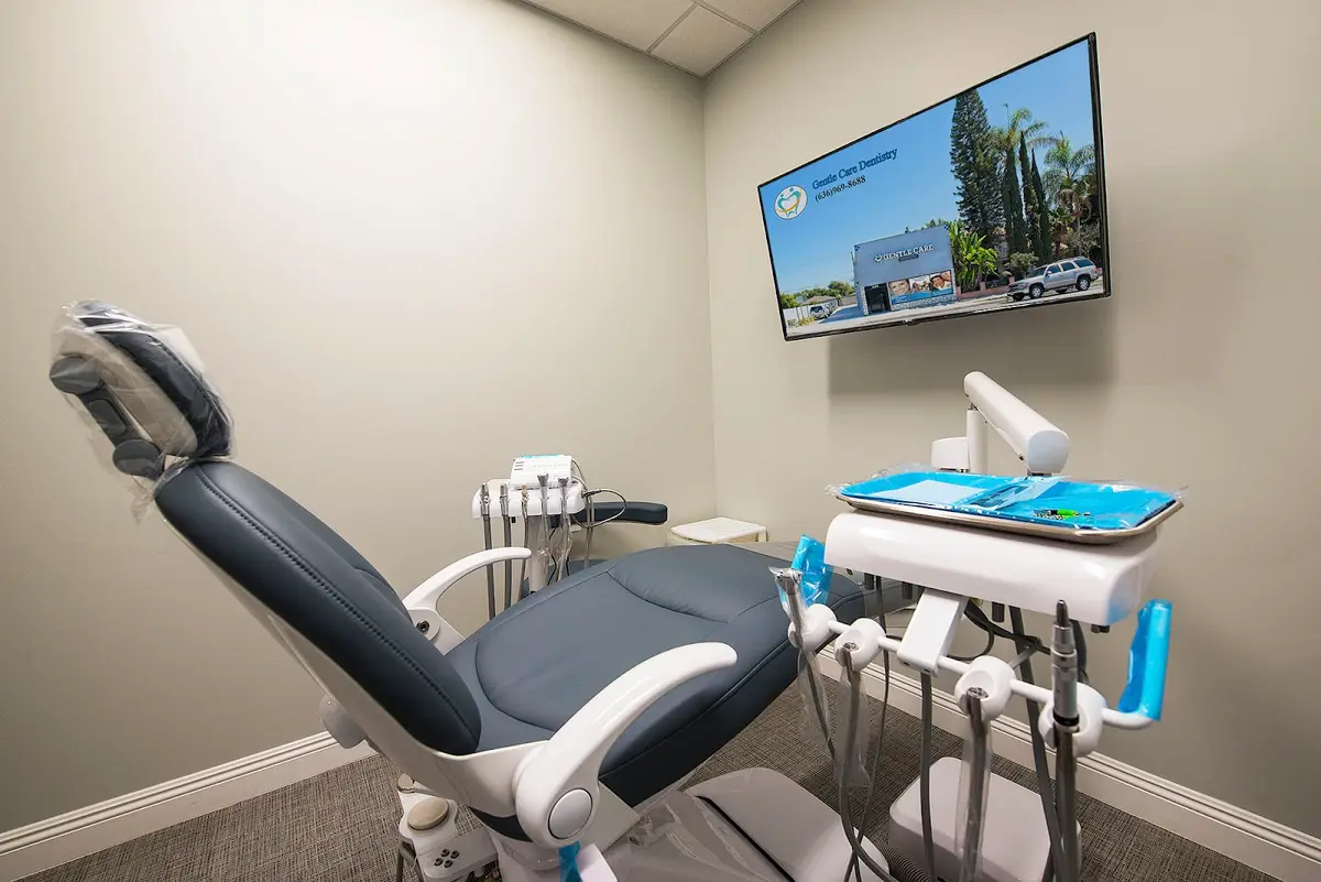 Front entrance of Gentle Care Dentistry, Azusa, Azusa
