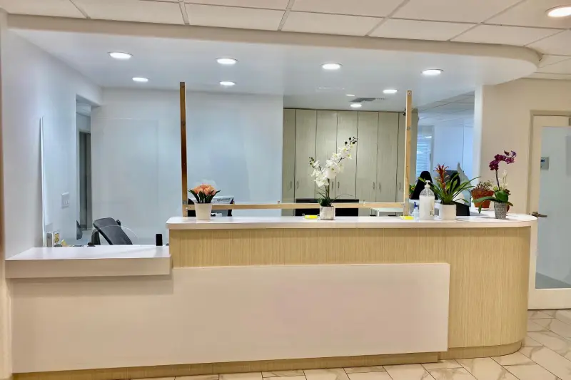 Front entrance of Gentle Care Melinh Do Dentistry, Anaheim, Anaheim