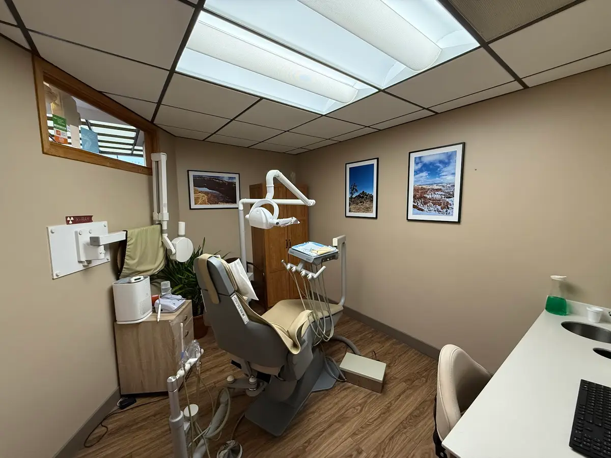 Waiting area at Harringer Dental - Shannon F. Harringer, DDS, Pasadena, Pasadena