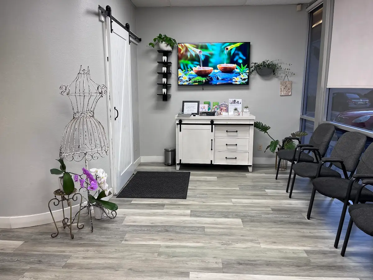 Front entrance of Holy Angels Family Dental: Pereira Guadalupe L DDS, Carson, Carson