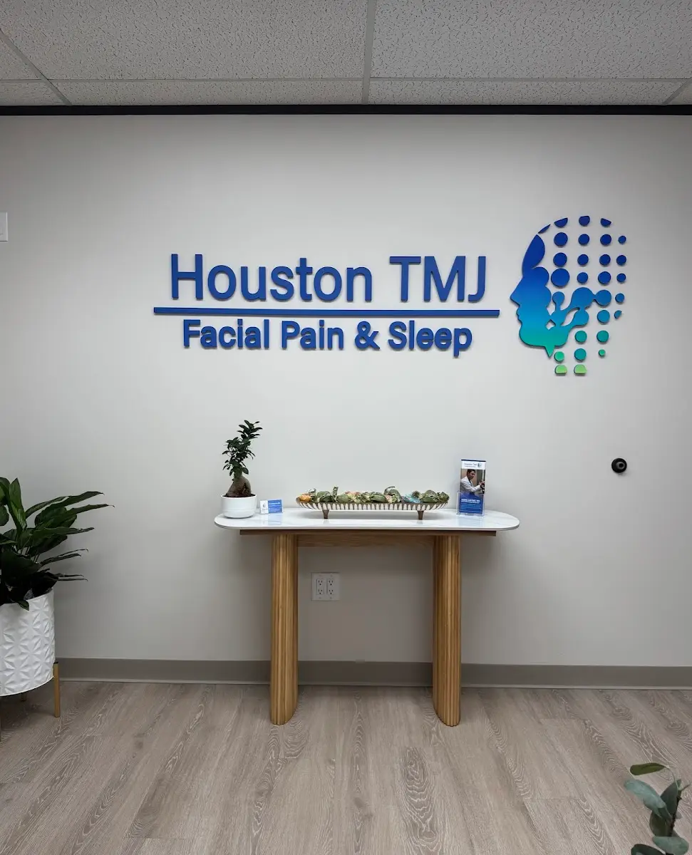 Inside Houston TMJ Facial Pain & Sleep - Andres Martinez, DDS, Timbergrove, Houston