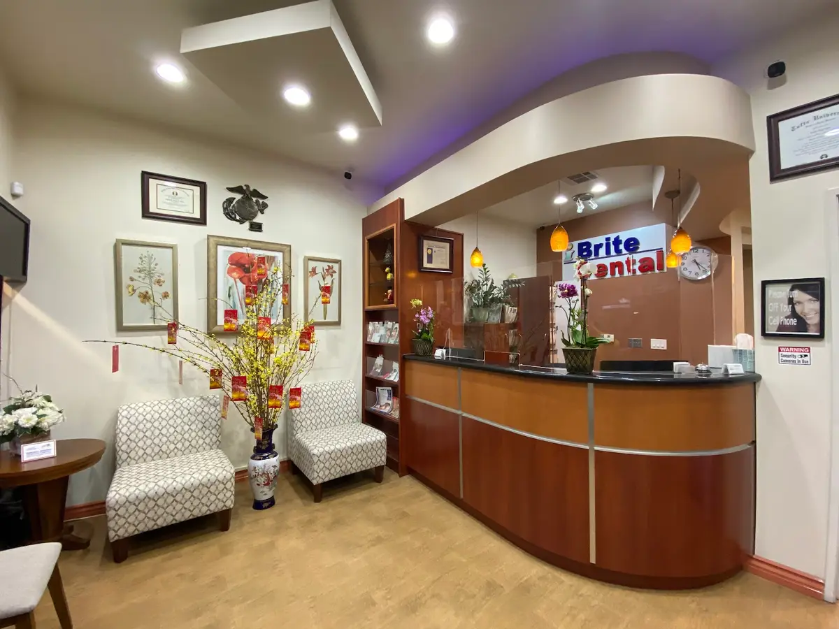 Front entrance of Ibrite Dental, Huntington Beach, Huntington Beach