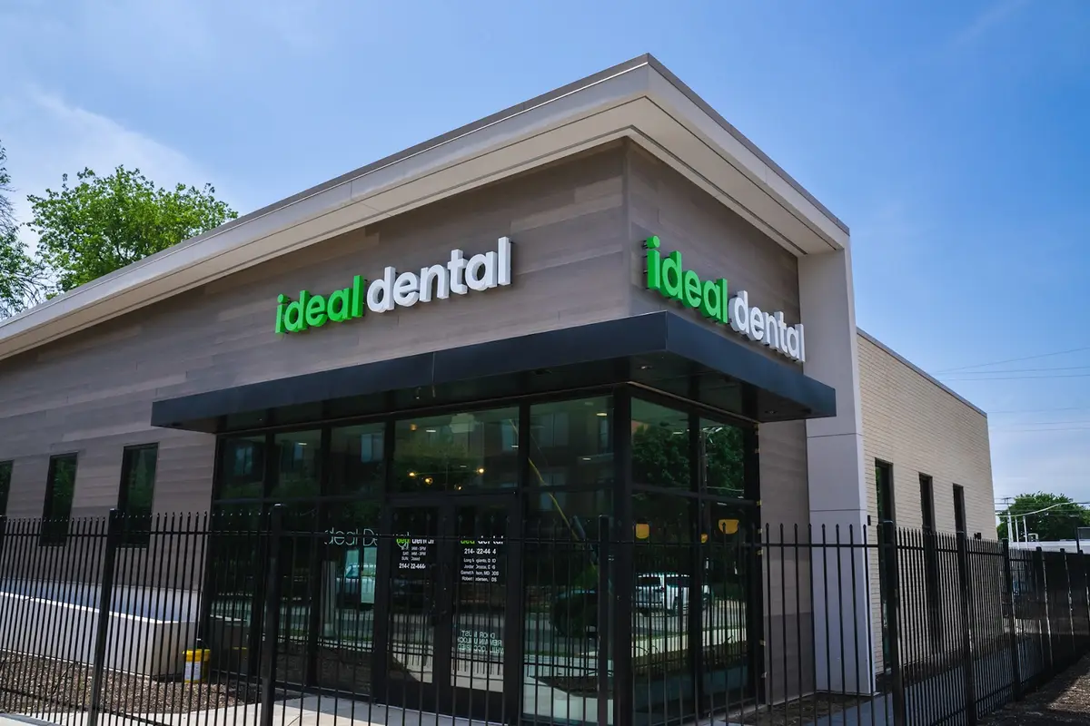 Front entrance of Ideal Dental Uptown, Oak Lawn, Dallas