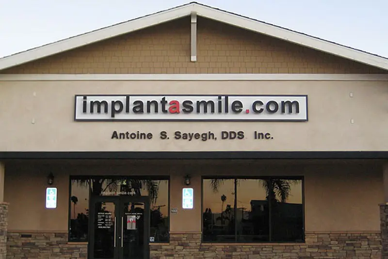 Treatment room at implantasmile.com, Glendora, Glendora