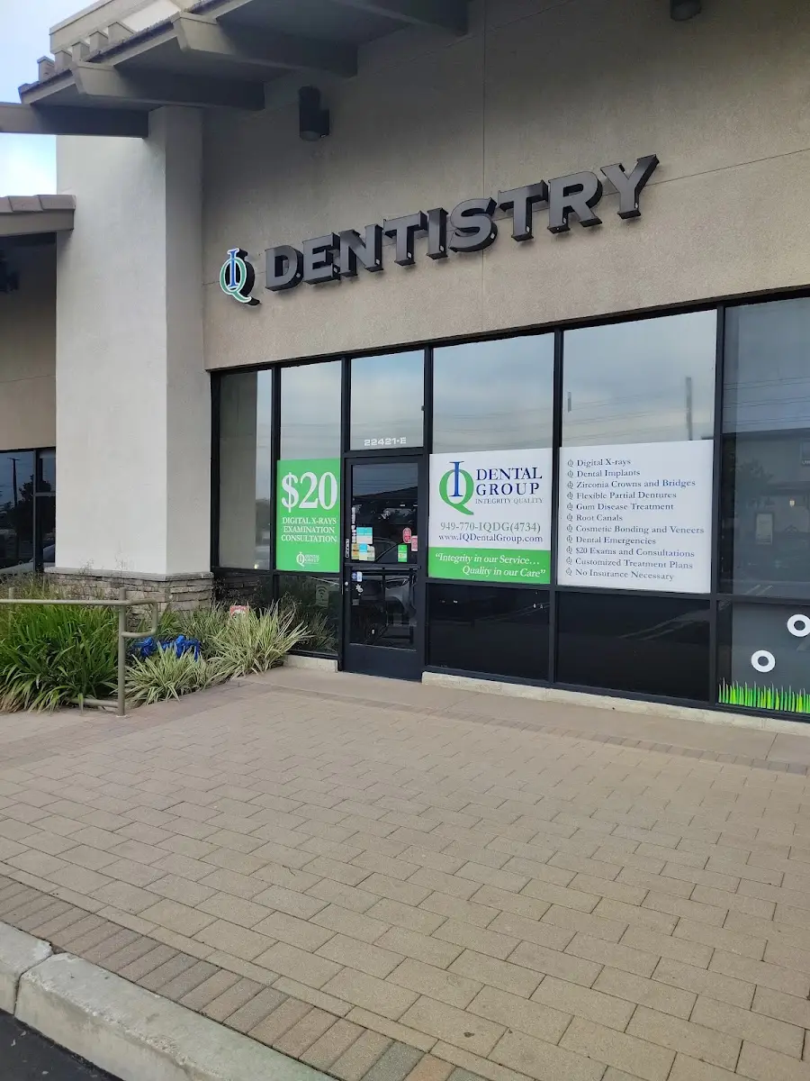 Reception at IQ Dental Group, Lake Forest, Lake Forest
